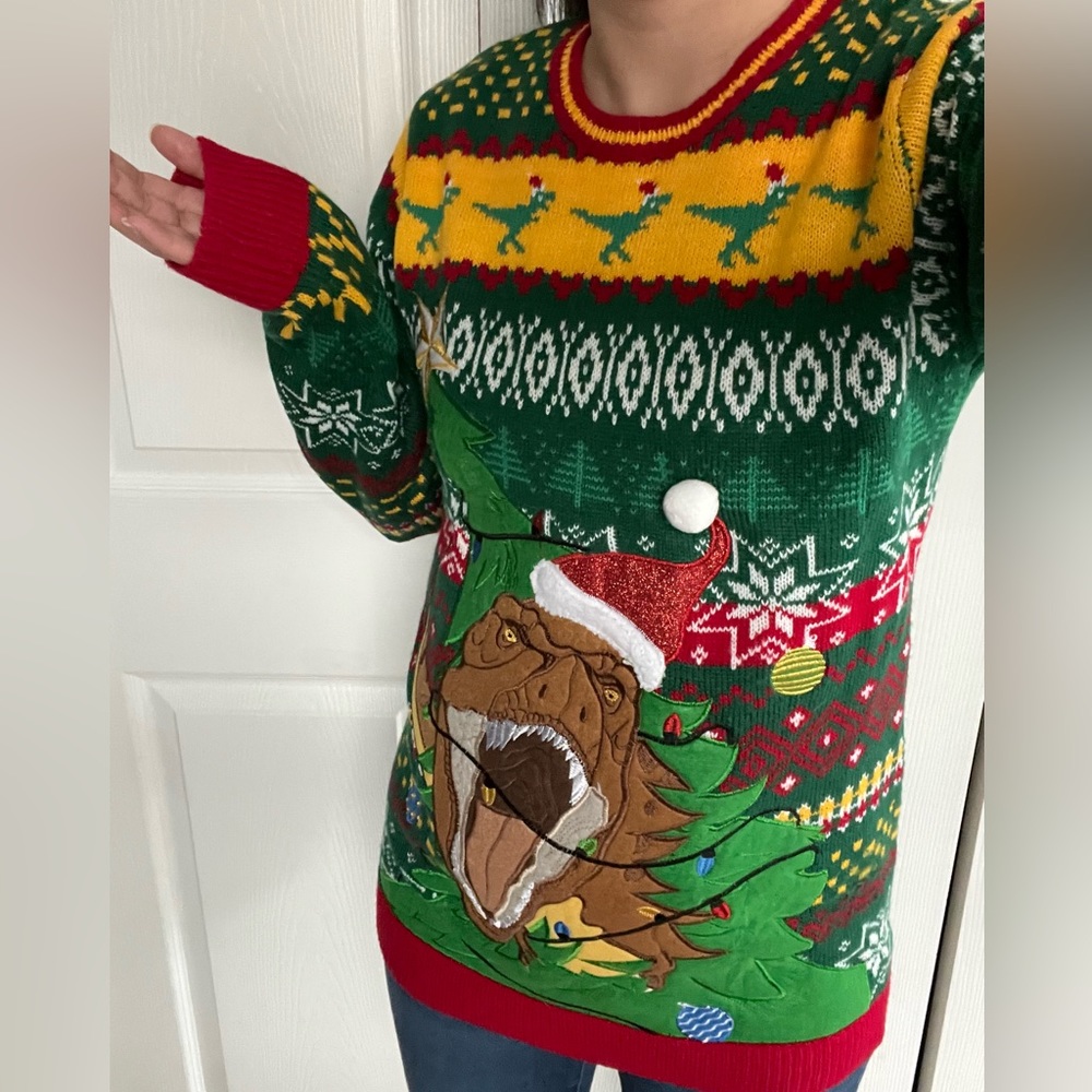 Dino Christmas sweater NWT size S